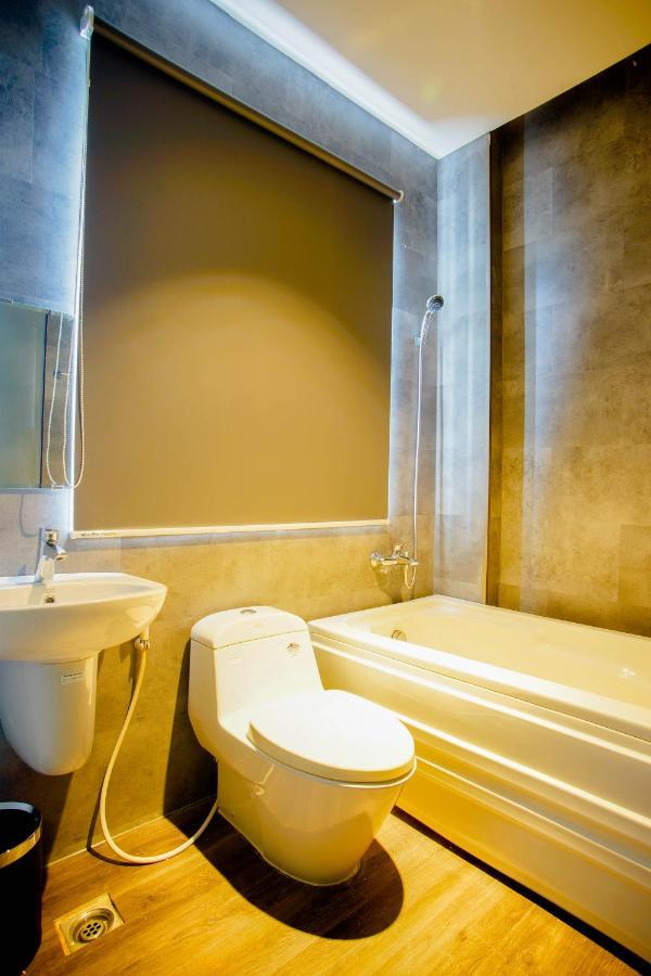 La Hotel Binh Tan Ho Chi Minh City Exterior photo