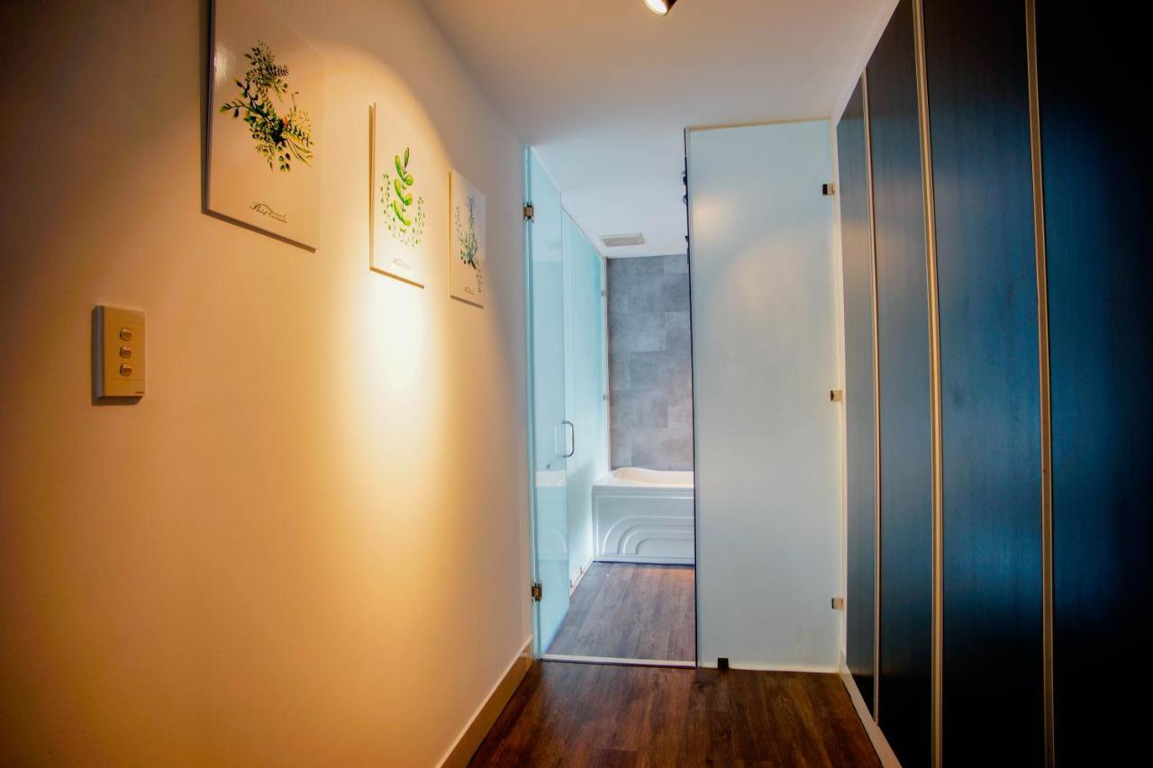 La Hotel Binh Tan Ho Chi Minh City Exterior photo